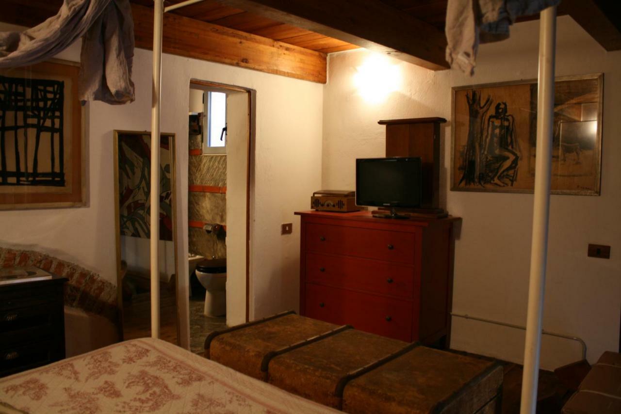 Central Apartment With Garden Милан Экстерьер фото